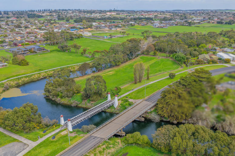 49 Wollaston Road Warrnambool VIC 3280