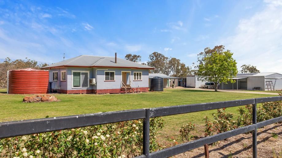 38 Hall Road Forest Springs QLD 4362