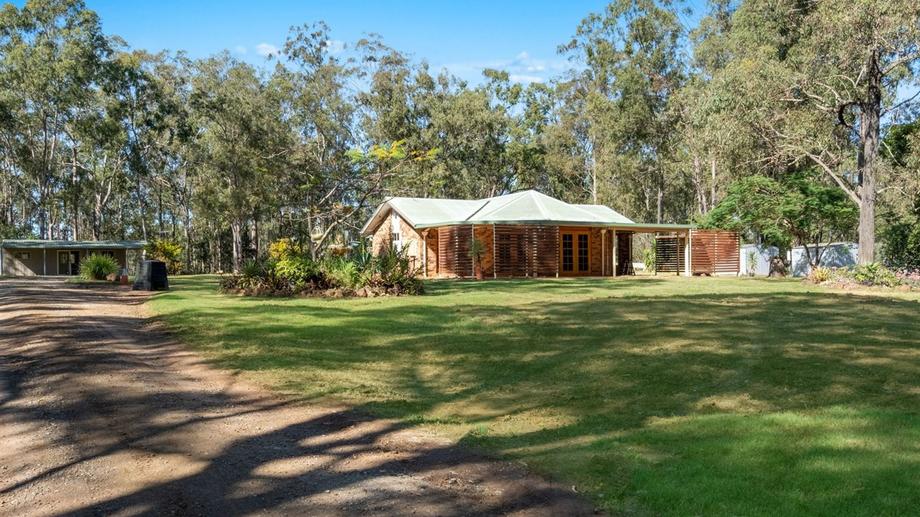 286 Bushman Drive Flagstone QLD 4280