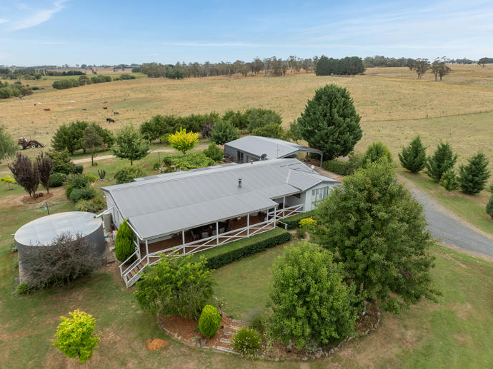 'Top Farm' Neville-Trunkey Road Neville NSW 2799