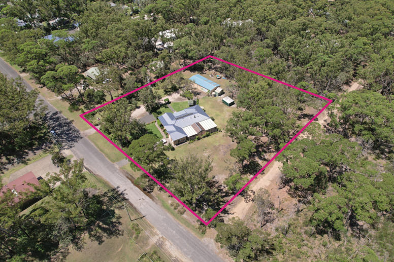 16 Thorne Street Lake Conjola NSW 2539