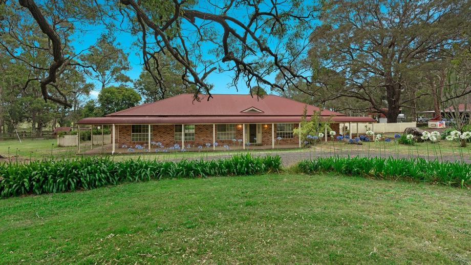 16 Oakbanks Place  Worrigee NSW 2540