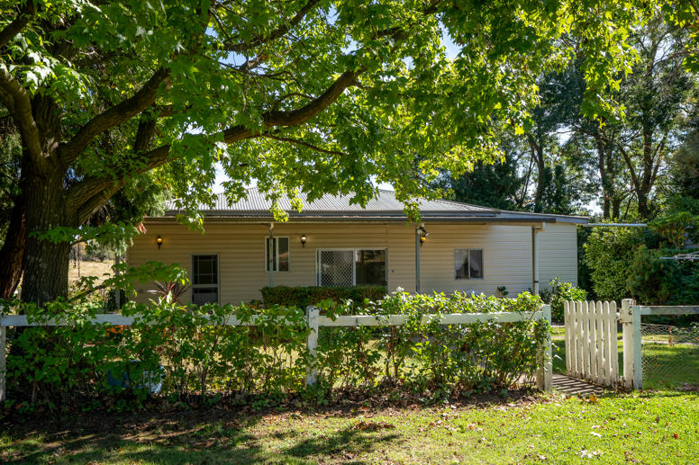 19 Carcoar Street Neville NSW 2799