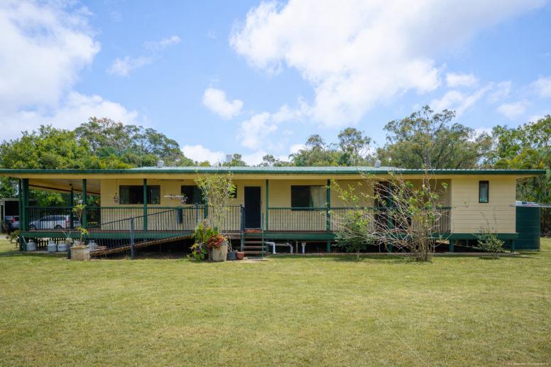 33 Shore Road West Booral QLD 4655
