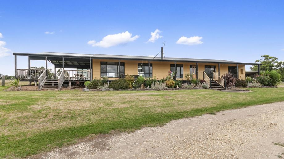 73 McMillan Street Briagolong VIC 3860