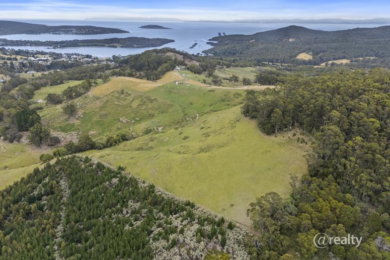 100 Nichols Road Nubeena TAS 7184