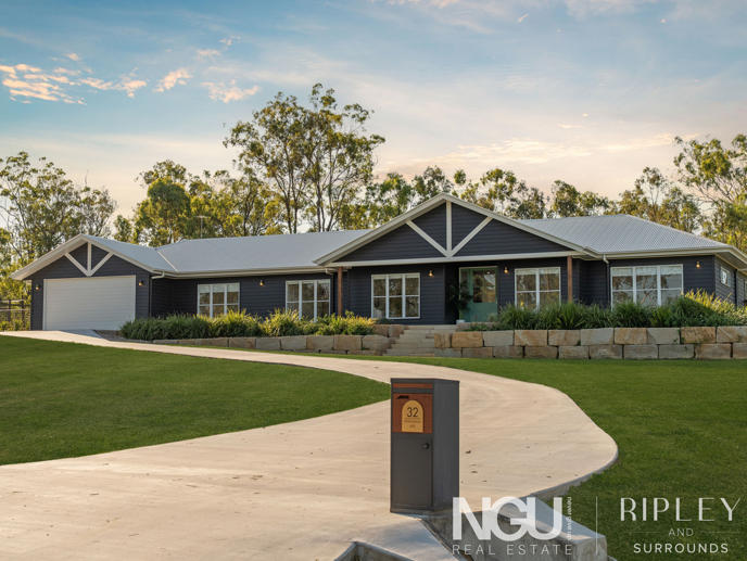 32 Poinciana Avenue Rifle Range QLD 4311