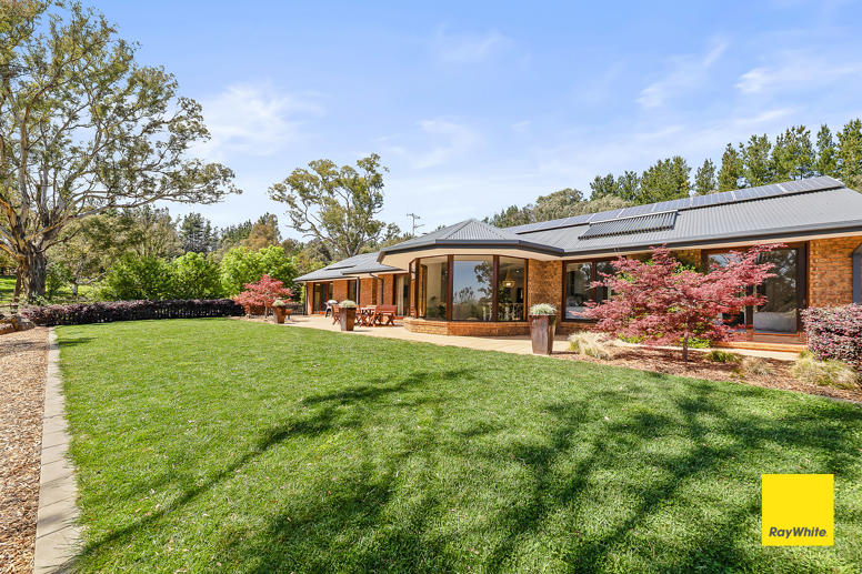 53 Clare Valley Place Wamboin NSW 2620