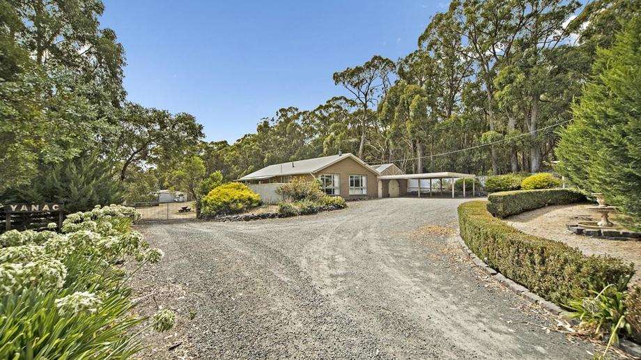 167 Cartons Road Gordon VIC 