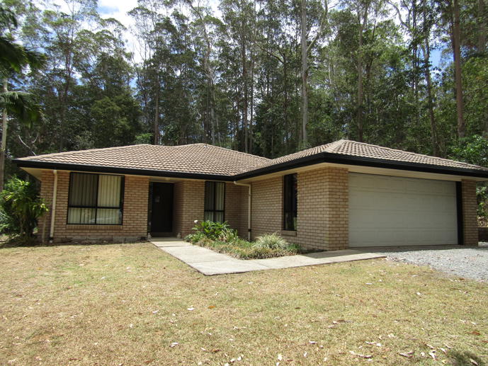 33 Kamala Drive Lake Macdonald QLD 4563