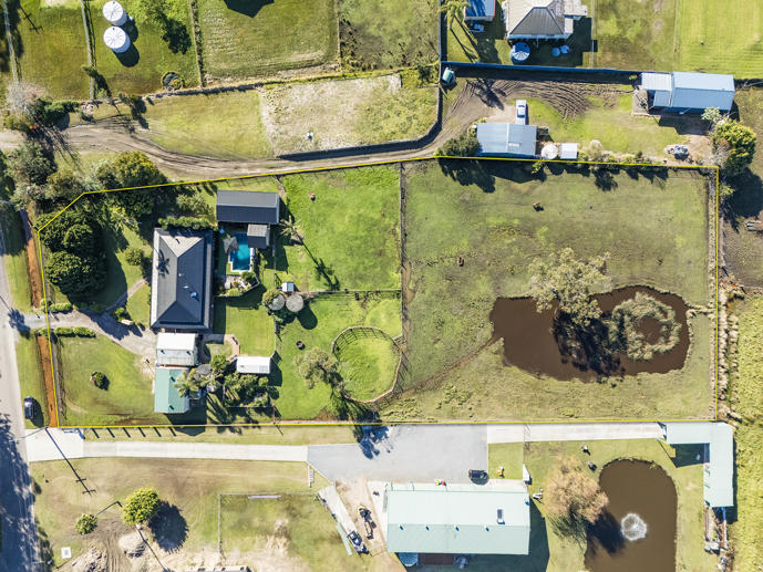 11 David Drive Salt Ash NSW 2318