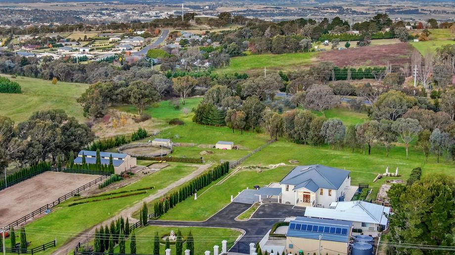 10A Delaware Crescent Robin Hill NSW 2795