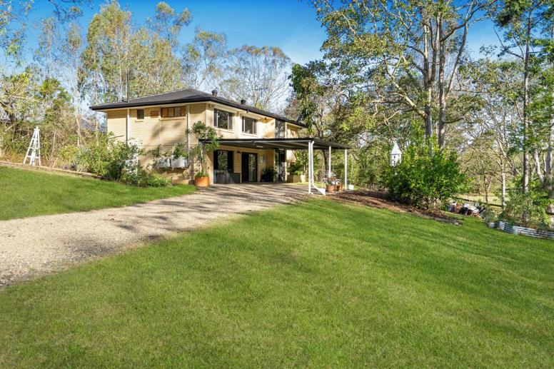 20 Arthur Summervilles Road Karalee QLD 4306