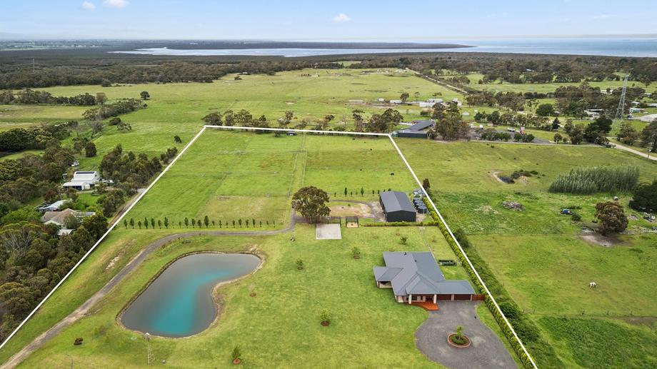 101 Tyabb Tooradin Road  Somerville VIC 3912