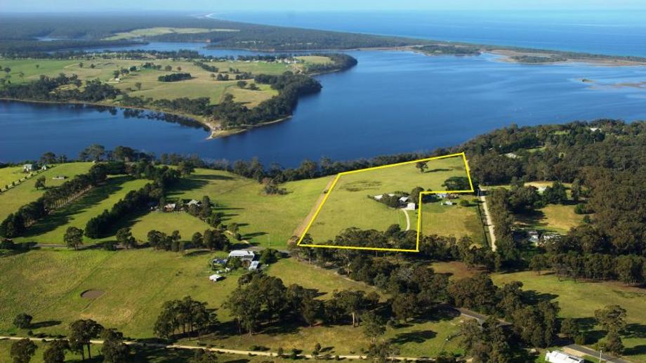 110 Mill Point Road Lake Tyers Beach VIC 