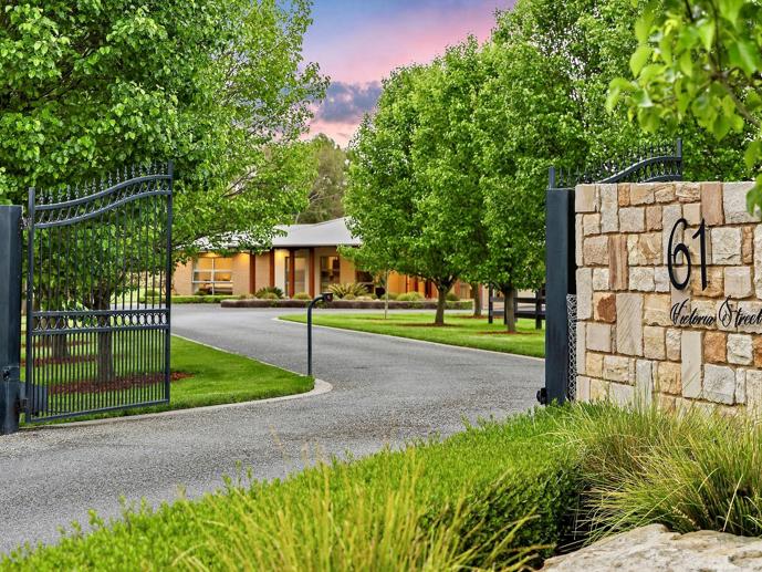 61 Victoria Street Sutton NSW 2620