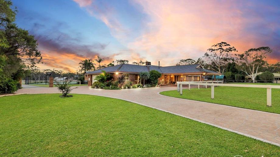 229-235 Hinxman Road Castlereagh NSW 2749