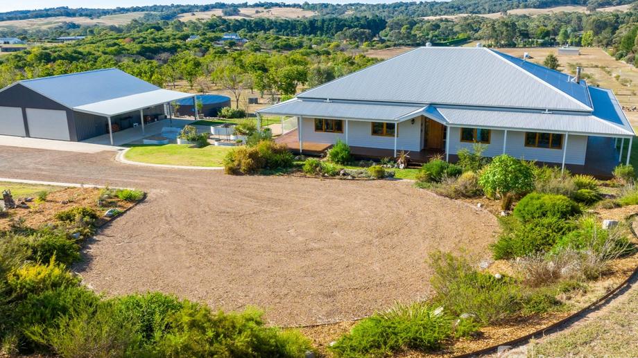 85 Lawrie Road Beechworth VIC 3747