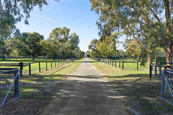 83 Muchea South Road Bullsbrook WA 6084
