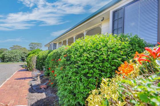 322 Hursley Road Glenvale QLD 4350