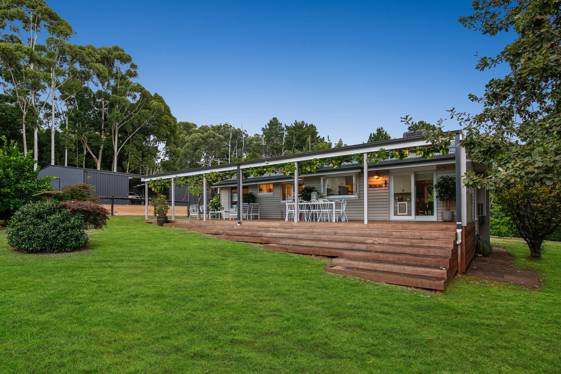 45 Lewis Road Wandin North VIC 3139