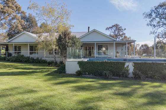 25 Paxtons Lane Mansfield VIC 3722