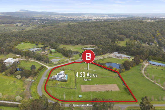 30 Pyreness Vista Close Invermay VIC 3352