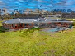 Horse Property for Sale - 144 Kealy Road Benalla VIC 3672