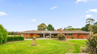 Horse Property for Sale - 41 Bridle Road Willunga Hill SA 5172