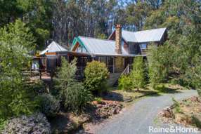 Horse Property for Sale - 90 Ellandee Crescent Macedon VIC 3440