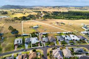 50 Cockatoo Ridge Aberglasslyn NSW 2320